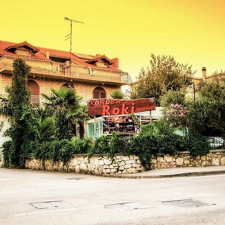 Apartments Micin Vodice Esterno foto